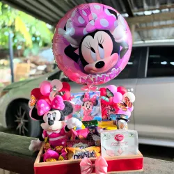 Cajita con temática de Minnie  contiene Peluche de Minnie, yogurt , confituras y malta 🧸💞