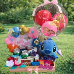 Cajita de madera con Stich, cerveza, refresco y confituras 🧸