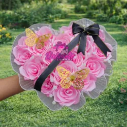 Cajita de Rosas en forma de 🩷