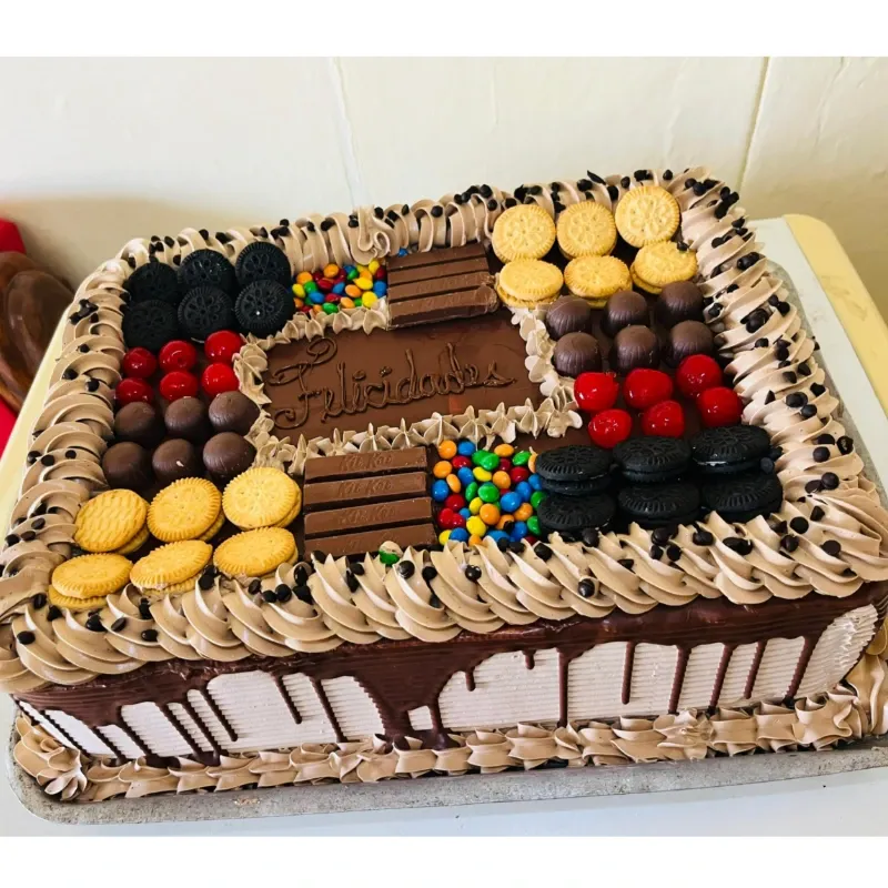 Cake de Bandeja Grande de Chocolate Premium🍫