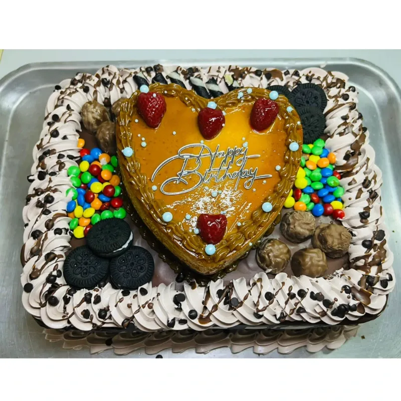 Cake Mediano Cuadrado+ chocolates+ Mini Chocoflan