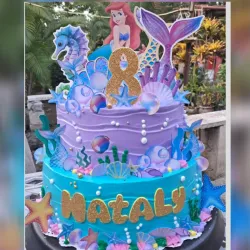 Cake temático de 2 pisos 