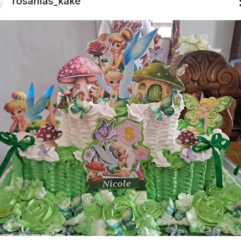 Pastel doble redondo con 1 piso arriba