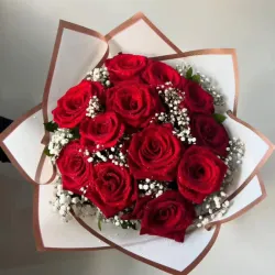 Ramo con Rosas  Naturales importadas de 15 rosas 