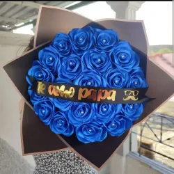 Ramo de Rosas Eternas para Papá 👨‍👧‍👦