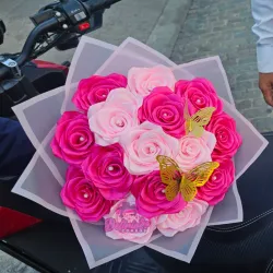 Ramo de 15 Rosas Eternas Pequeño