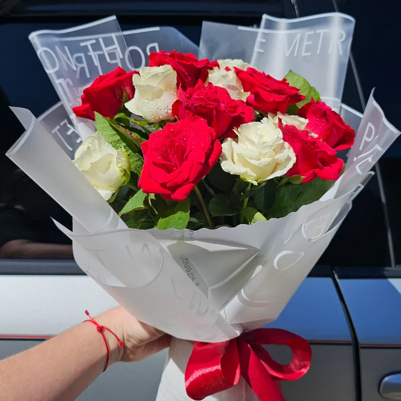 Ramo de 18 rosas naturales nacionales 