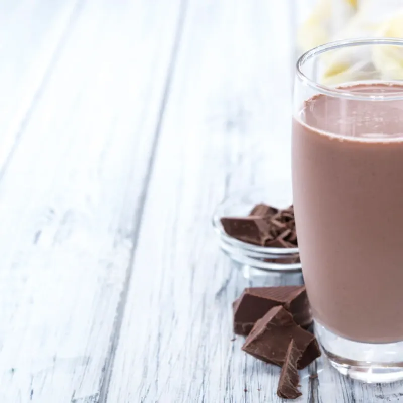 Leche con chocolate en polvo, bolsa sellada de 200gr 