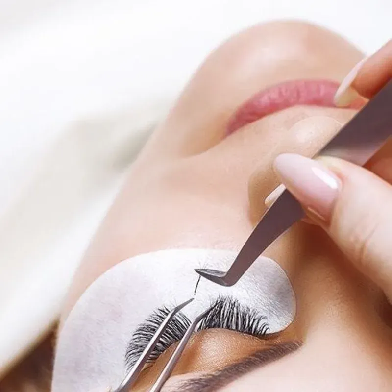 Extensiones de Pestañas 