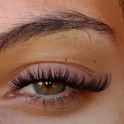 Pestañas ojo de gato 