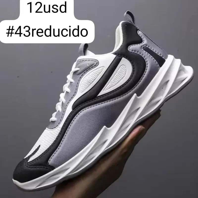 Tenis grises