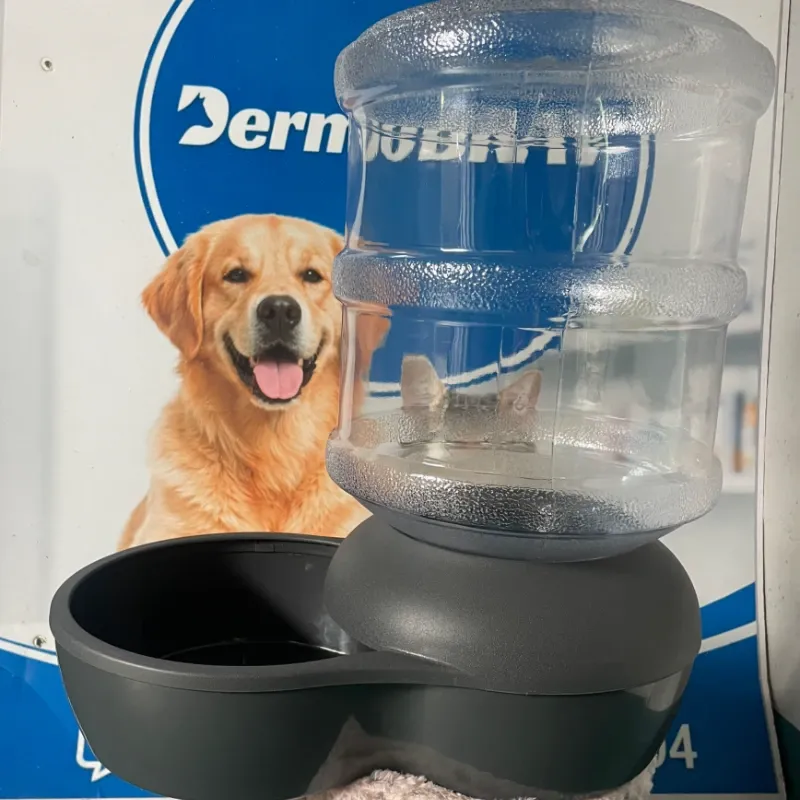 BEBEDERO AUTOMÁTICO PARA PERROS Y GATOS