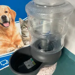 BEBEDERO AUTOMÁTICO PARA PERROS Y GATOS