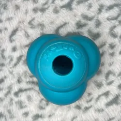 DISPENSADOR DE PREMIOS PARA PERROS