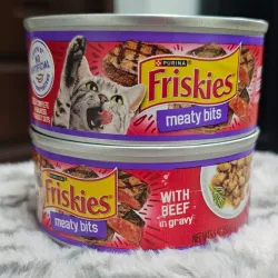 PURINA FRISKIES MEATY 5.5 oz (Trocitos de Carne de Res en Salsa)