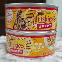 PURINA FRISKIES PRIME FILETS 5.5 oz (Tiras de pollo real en salsa)