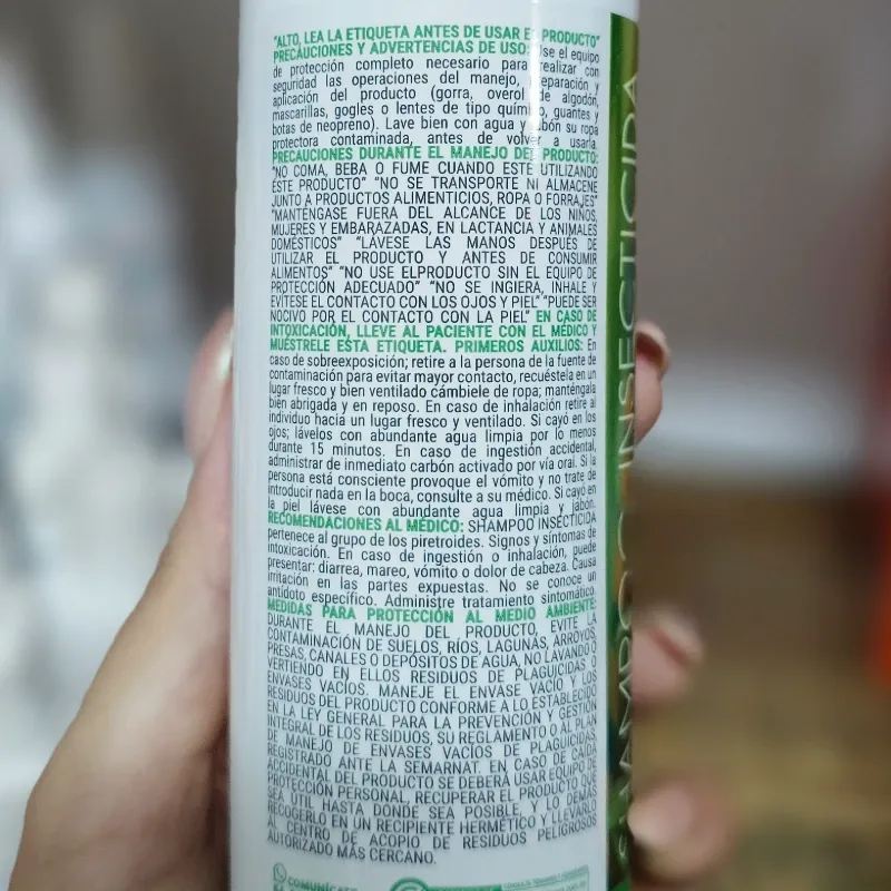 SHAMPOO INSECTICIDA CON PERMETRINA 1.00 % 250 ML