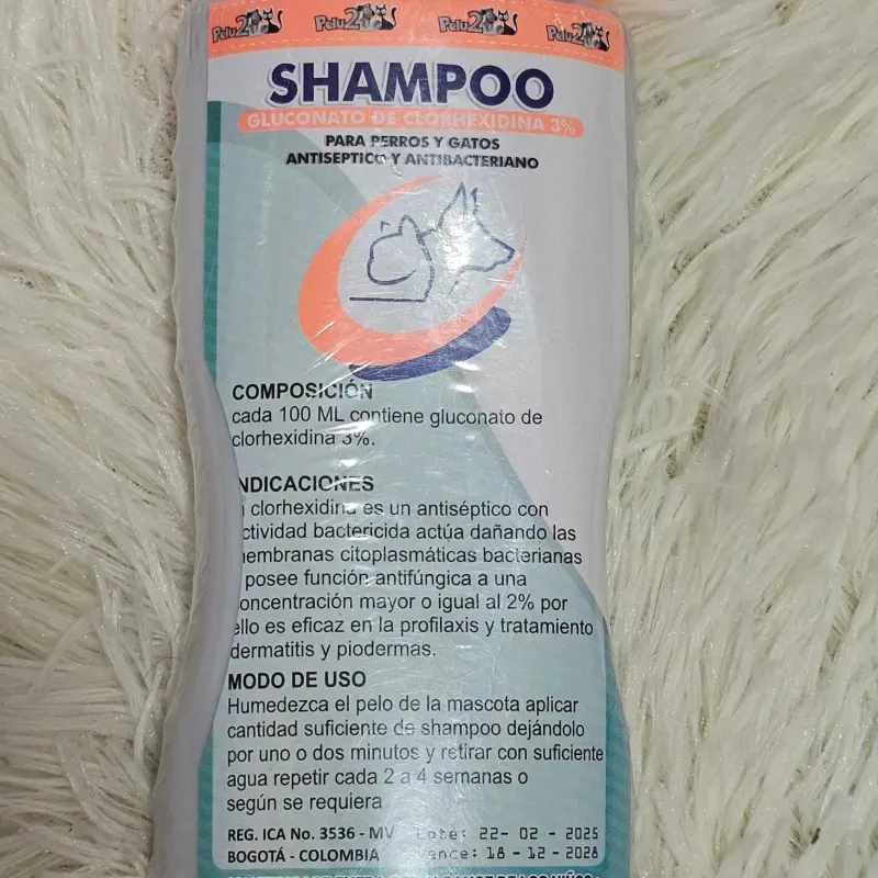 SHAMPOO PELU2 ANTISÉPTICO Y ANTIBACTERIANO 240 ML