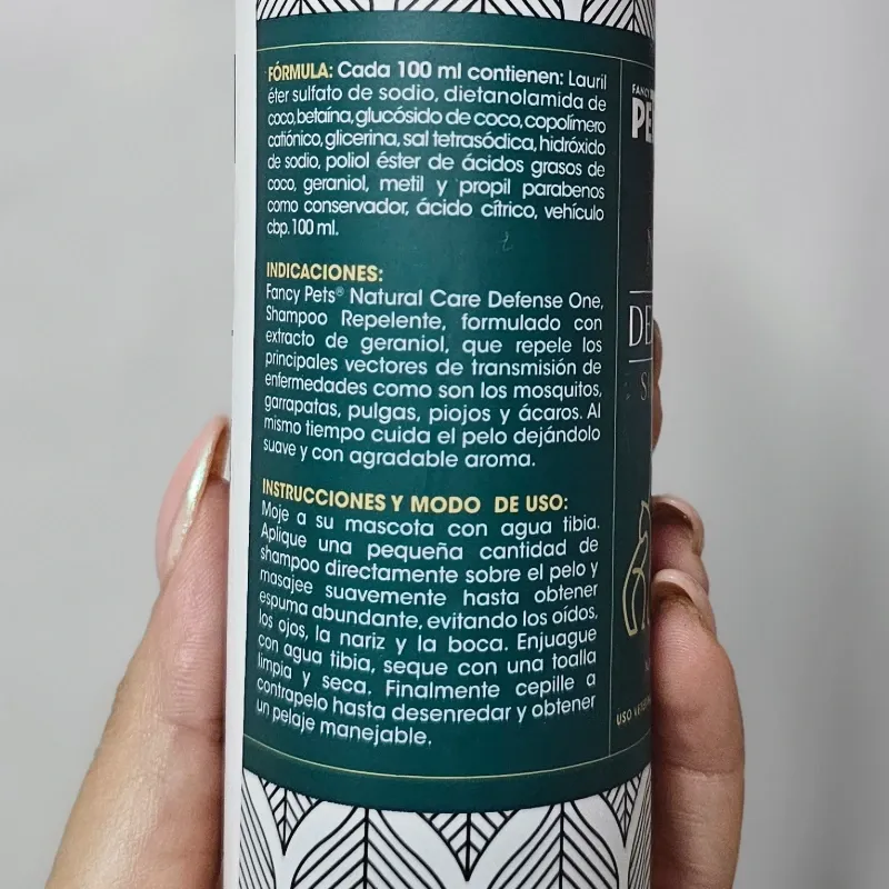 SHAMPOO REPELENTE FANCY PETS 250 ML