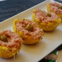 Tostones Rellenos de Jamón y Queso