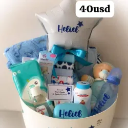 Caja con producto esenciales para el bebe