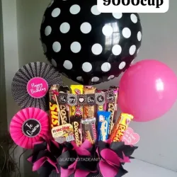 Caja de confituras y globos