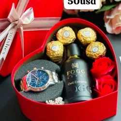 Caja en forma corazon  con bombones ferrero,  perfume , reloj de hombre