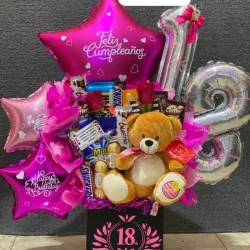 Caja feliz cumpleaños con confituras y globos