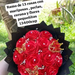 Ramo de 13 rosas mas decoración