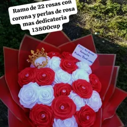 Ramo de 22 rosas con decoracion