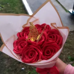 Ramo de 7 rosas eternas