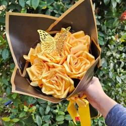 Ramo de 7 rosas eternas