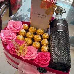Corazón con vino tinto 