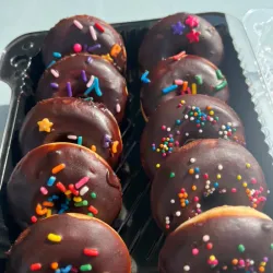 Donas cubiertas de chocolate