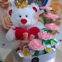 Oso en el jardín🌹🌼
