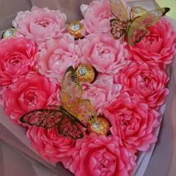 Ramo corazón ferrero