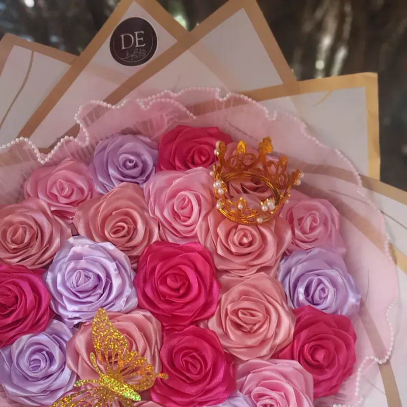 Ramo primavera premium con caja de bombones 