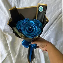 Ramo de 3 rosas 💙