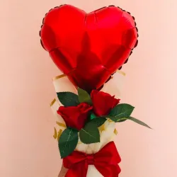 2 rosas realistas con globo