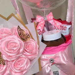 Ramo y regalo