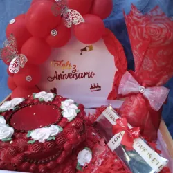 Regalo, panetela y ramo