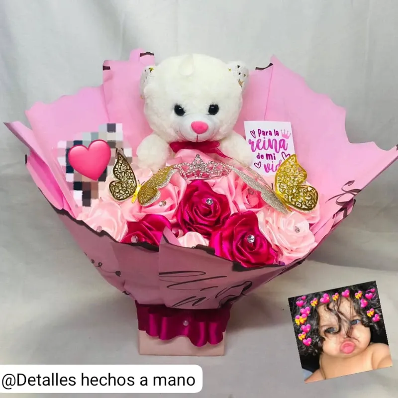 Rosas y peluche
