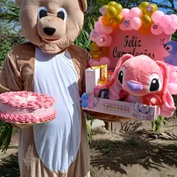 Regalo sorpresa  personalizado y pastel de ensueño