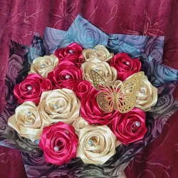 Ramo de Rosas cerradas