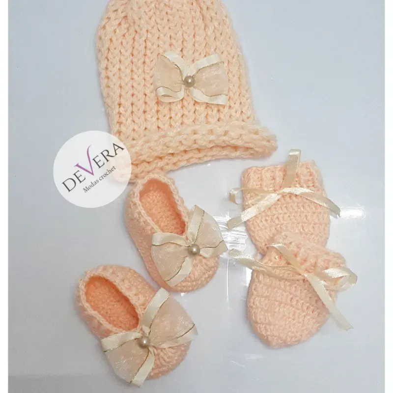 Conjunto gorro, manopla, medias