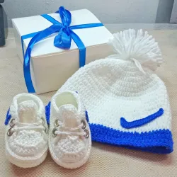 Conjunto gorro y zapatos