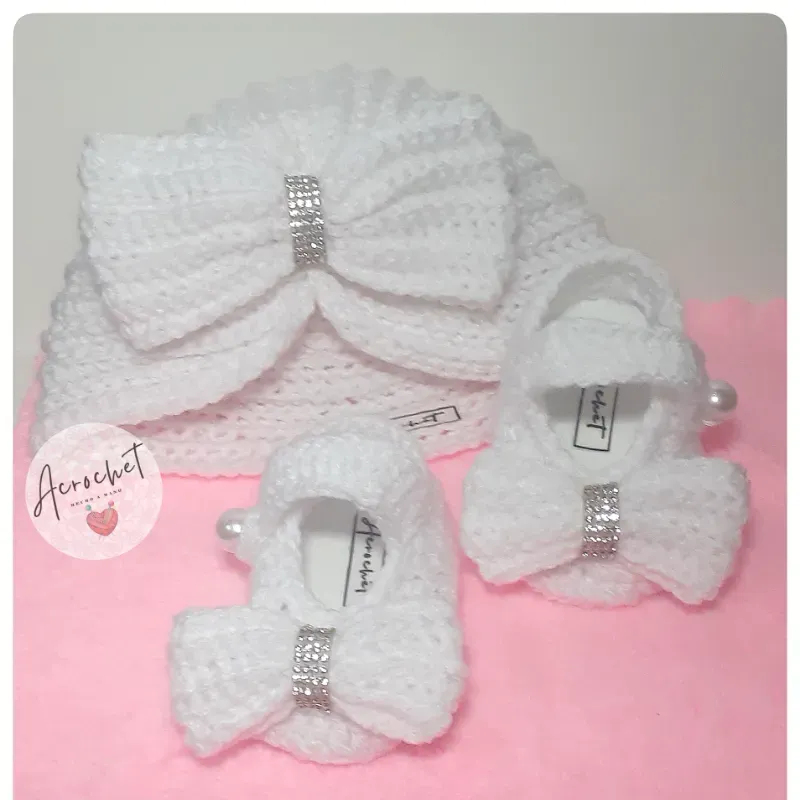 Conjunto gorros y zapaticos 