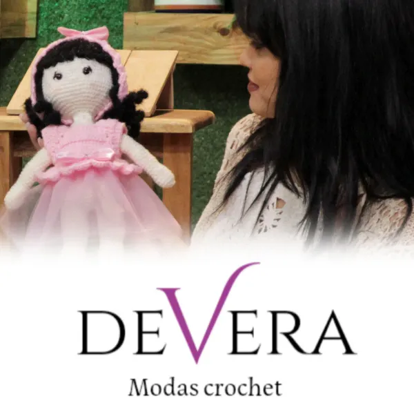 Información General:
DEVERA es una marca cubana de modas dedicada a la confección de amigurumis y prendas de vestir únicas y exclusivas. Nuestras piezas son:
Hechas a mano: Utilizamos técnicas artesanales como:
Tejidos crochet, costura, bordados y otras manualidades.

Proceso de Adquisición:
Cada artículo es hecho a medida y se trabaja de la mano contigo para asegurar que cumpla con tus expectativas.
Para realizar un encargo, se debe depositar un 50% del monto total como garantía para ambas partes.
Durante la realización del trabajo, te mostraremos el avance para que puedas personalizarlo a tu gusto.

Trabajamos con amor y dedicación, con más de 20 años de experiencia en el mundo artesanal.

¡Disfruta de cada artículo seleccionado y muchas gracias por elegirnos!

