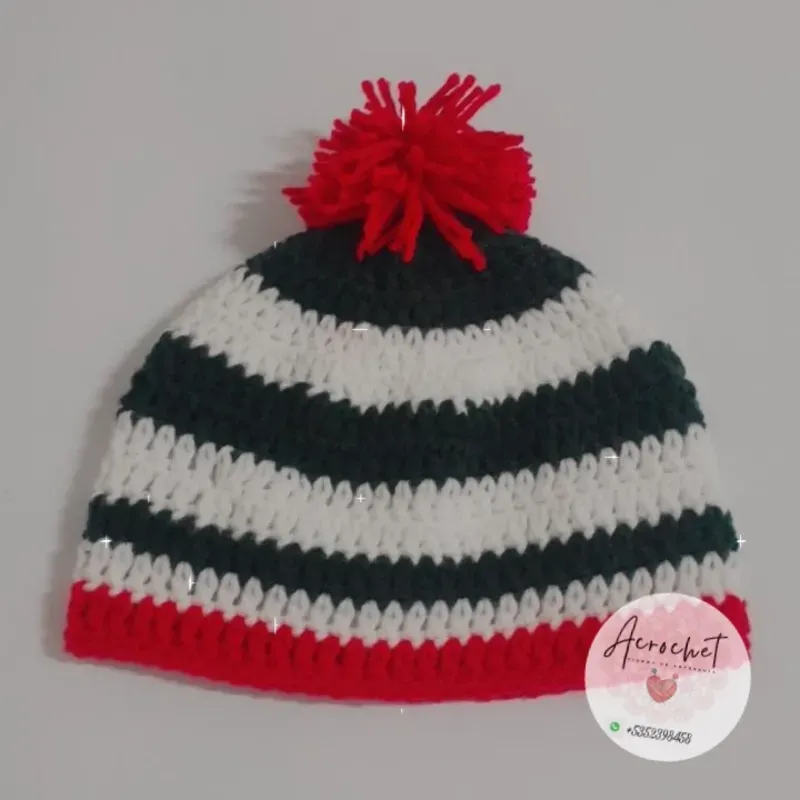 Gorro diseño con pompón 