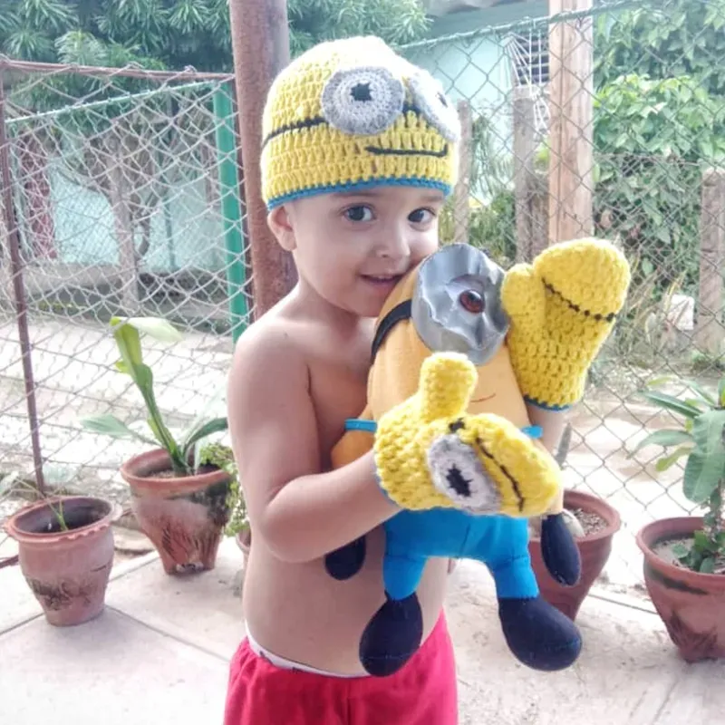 Gorros con guantes temáticos 